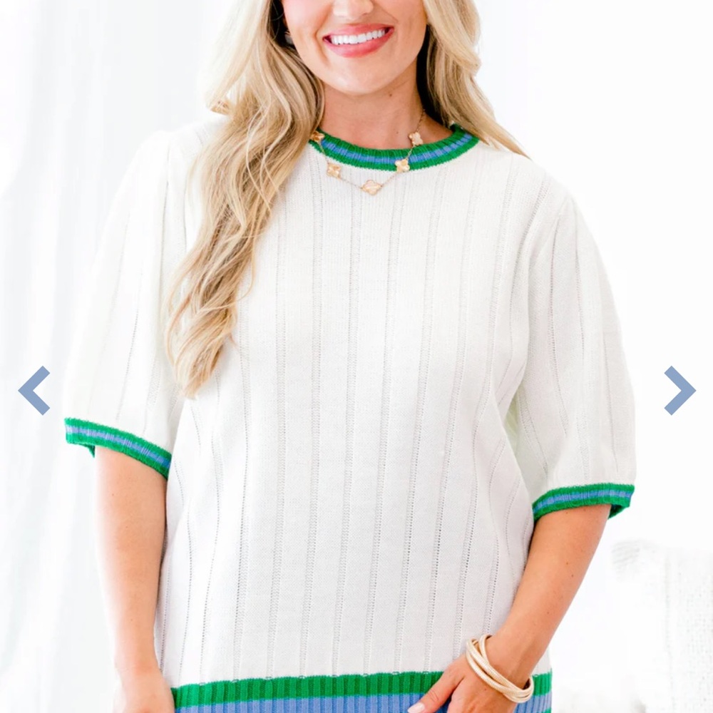 Chic Soul White and Green Knit Sweatshirt